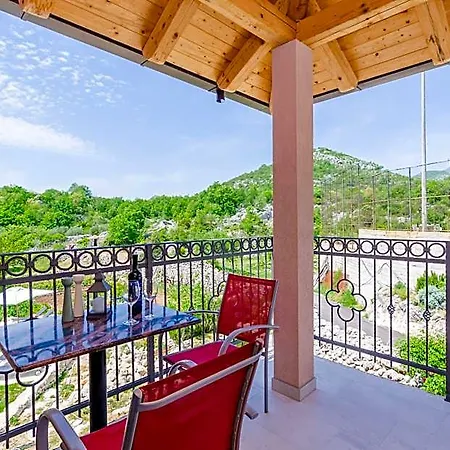 Majkovica - 4 Bedroom With Private Pool & En-suite Bathrooms & Parking 4* Orasac