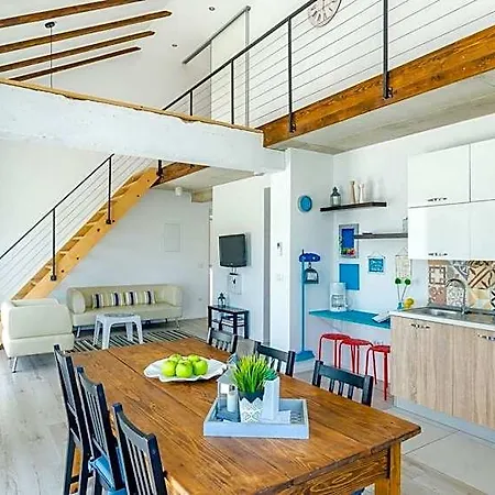 Majkovica - 4 Bedroom With Private Pool & En-suite Bathrooms & Parking Hotel