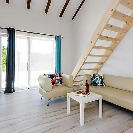Majkovica - 4 Bedroom With Private Pool & En-suite Bathrooms & Parking Hotel 4*