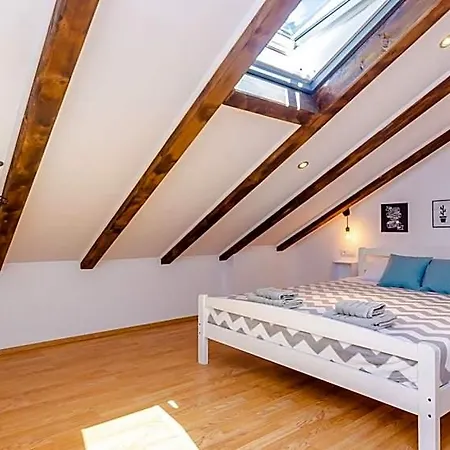 Majkovica - 4 Bedroom With Private Pool & En-suite Bathrooms & Parking Hotel Orasac